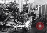 Standbild United States Army Flughafen Reparatur shop Duncan Field Texas USA, 1941, aus Sekunde 9 historischem Filmmaterial Videoclip 65675039314