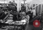 Standbild United States Army Flughafen Reparatur shop Duncan Field Texas USA, 1941, aus Sekunde 10 historischem Filmmaterial Videoclip 65675039314