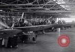 Standbild United States Army Flughafen Reparatur shop Duncan Field Texas USA, 1941, aus Sekunde 24 historischem Filmmaterial Videoclip 65675039314