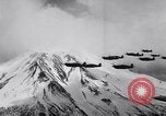Standbild Flugzeuge Curtiss P-40C Mount Shasta California USA, 1941, aus Sekunde 35 historischem Filmmaterial Videoclip 65675039317