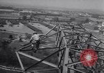 Standbild springen Turm Fort Benning Georgia USA, 1941, aus Sekunde 20 historischem Filmmaterial Videoclip 65675039320