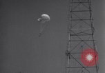 Standbild springen Turm Fort Benning Georgia USA, 1941, aus Sekunde 38 historischem Filmmaterial Videoclip 65675039320