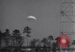 Standbild springen Turm Fort Benning Georgia USA, 1941, aus Sekunde 43 historischem Filmmaterial Videoclip 65675039320