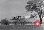 Image Igor Sikorsky VS-300 record du monde Stratford Connecticut USA, 1941, de la seconde 8 séquences d'archives historiques vidéo 65675039323