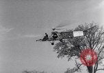 Image Igor Sikorsky VS-300 record du monde Stratford Connecticut USA, 1941, de la seconde 12 séquences d'archives historiques vidéo 65675039323