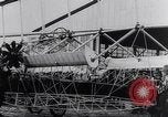 Image Igor Sikorsky VS-300 record du monde Stratford Connecticut USA, 1941, de la seconde 35 séquences d'archives historiques vidéo 65675039323