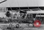 Image Igor Sikorsky VS-300 record du monde Stratford Connecticut USA, 1941, de la seconde 40 séquences d'archives historiques vidéo 65675039323