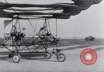 Image Igor Sikorsky VS-300 record du monde Stratford Connecticut USA, 1941, de la seconde 44 séquences d'archives historiques vidéo 65675039323