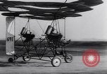 Image Igor Sikorsky VS-300 record du monde Stratford Connecticut USA, 1941, de la seconde 46 séquences d'archives historiques vidéo 65675039323