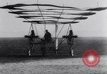 Image Igor Sikorsky VS-300 record du monde Stratford Connecticut USA, 1941, de la seconde 50 séquences d'archives historiques vidéo 65675039323