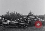 Image Igor Sikorsky VS-300 record du monde Stratford Connecticut USA, 1941, de la seconde 62 séquences d'archives historiques vidéo 65675039323
