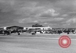Standbild Flugzeuge B-17DS Hickham Field Honolulu Hawaii USA, 1941, aus Sekunde 6 historischem Filmmaterial Videoclip 65675039330