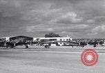 Standbild Flugzeuge B-17DS Hickham Field Honolulu Hawaii USA, 1941, aus Sekunde 7 historischem Filmmaterial Videoclip 65675039330