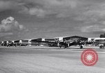 Standbild Flugzeuge B-17DS Hickham Field Honolulu Hawaii USA, 1941, aus Sekunde 20 historischem Filmmaterial Videoclip 65675039330