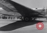 Standbild Flugzeuge Douglas B-19 Santa Monica California USA, 1941, aus Sekunde 27 historischem Filmmaterial Videoclip 65675039332