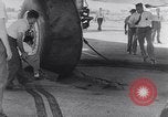 Standbild Flugzeuge Douglas B-19 Santa Monica California USA, 1941, aus Sekunde 30 historischem Filmmaterial Videoclip 65675039332