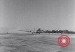Standbild Flugzeuge Douglas B-19 Santa Monica California USA, 1941, aus Sekunde 60 historischem Filmmaterial Videoclip 65675039332