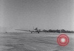 Standbild Flugzeuge Douglas B-19 Santa Monica California USA, 1941, aus Sekunde 61 historischem Filmmaterial Videoclip 65675039332