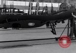 Standbild Flugzeuge Bell P-39 Airacobra Niagara Falls New York USA, 1941, aus Sekunde 14 historischem Filmmaterial Videoclip 65675039336