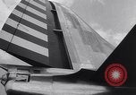 Standbild Flugzeuge B-19 Santa Monica California USA, 1941, aus Sekunde 14 historischem Filmmaterial Videoclip 65675039338