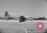 Standbild Flugzeuge B-19 Santa Monica California USA, 1941, aus Sekunde 24 historischem Filmmaterial Videoclip 65675039338