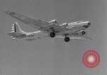 Standbild Flugzeuge B-19 Santa Monica California USA, 1941, aus Sekunde 48 historischem Filmmaterial Videoclip 65675039338