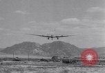 Standbild Flugzeuge B-19 Santa Monica California USA, 1941, aus Sekunde 56 historischem Filmmaterial Videoclip 65675039338