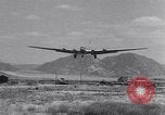 Standbild Flugzeuge B-19 Santa Monica California USA, 1941, aus Sekunde 60 historischem Filmmaterial Videoclip 65675039338