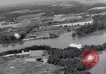 Standbild barrage Balloons Wingfoot Lake Ohio USA, 1941, aus Sekunde 39 historischem Filmmaterial Videoclip 65675039339