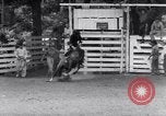 Standbild Rodeo Brooks Field Texas USA, 1941, aus Sekunde 45 historischem Filmmaterial Videoclip 65675039354