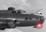 Image avions B-17E Seattle Washington USA, 1941, de la seconde 12 séquences d'archives historiques vidéo 65675039358