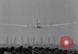 Image avions B-19 Long Beach California USA, 1941, de la seconde 26 séquences d'archives historiques vidéo 65675039367