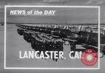 Standbild Royal Air Force Piloten Lancaster California USA, 1941, aus Sekunde 3 historischem Filmmaterial Videoclip 65675039369