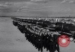 Standbild Royal Air Force Piloten Lancaster California USA, 1941, aus Sekunde 7 historischem Filmmaterial Videoclip 65675039369