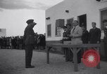 Standbild Royal Air Force Piloten Lancaster California USA, 1941, aus Sekunde 20 historischem Filmmaterial Videoclip 65675039369