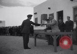 Standbild Royal Air Force Piloten Lancaster California USA, 1941, aus Sekunde 23 historischem Filmmaterial Videoclip 65675039369