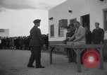 Standbild Royal Air Force Piloten Lancaster California USA, 1941, aus Sekunde 24 historischem Filmmaterial Videoclip 65675039369