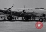 Standbild B-19 Flugzeuge Testflug Los Angeles California USA, 1941, aus Sekunde 8 historischem Filmmaterial Videoclip 65675039370
