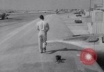 Standbild B-19 Flugzeuge Testflug Los Angeles California USA, 1941, aus Sekunde 28 historischem Filmmaterial Videoclip 65675039370