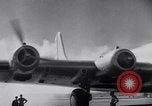 Standbild B-19 Flugzeuge Testflug Los Angeles California USA, 1941, aus Sekunde 41 historischem Filmmaterial Videoclip 65675039370