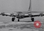 Standbild B-19 Flugzeuge Testflug Los Angeles California USA, 1941, aus Sekunde 45 historischem Filmmaterial Videoclip 65675039370