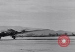 Standbild B-19 Flugzeuge Testflug Los Angeles California USA, 1941, aus Sekunde 56 historischem Filmmaterial Videoclip 65675039370