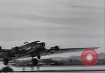 Standbild B-19 Flugzeuge Testflug Los Angeles California USA, 1941, aus Sekunde 60 historischem Filmmaterial Videoclip 65675039370
