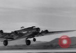 Standbild B-19 Flugzeuge Testflug Los Angeles California USA, 1941, aus Sekunde 61 historischem Filmmaterial Videoclip 65675039370