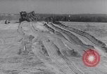 Standbild C-47D-Ebene Marston Strip North Carolina USA, 1941, aus Sekunde 6 historischem Filmmaterial Videoclip 65675039371