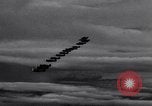 Standbild US Army Curtis P-40C Flugzeuge Hawaii USA, 1941, aus Sekunde 17 historischem Filmmaterial Videoclip 65675039372