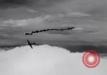 Standbild US Army Curtis P-40C Flugzeuge Hawaii USA, 1941, aus Sekunde 29 historischem Filmmaterial Videoclip 65675039372
