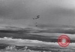 Standbild US Army Curtis P-40C Flugzeuge Hawaii USA, 1941, aus Sekunde 33 historischem Filmmaterial Videoclip 65675039372
