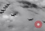 Standbild US Army Curtis P-40C Flugzeuge Hawaii USA, 1941, aus Sekunde 50 historischem Filmmaterial Videoclip 65675039372