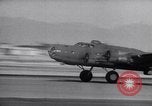 Immagine di Aerei americani a British via leasing prestito Long Beach California USA, 1941, secondo 43 filmato di repertorio 65675039376